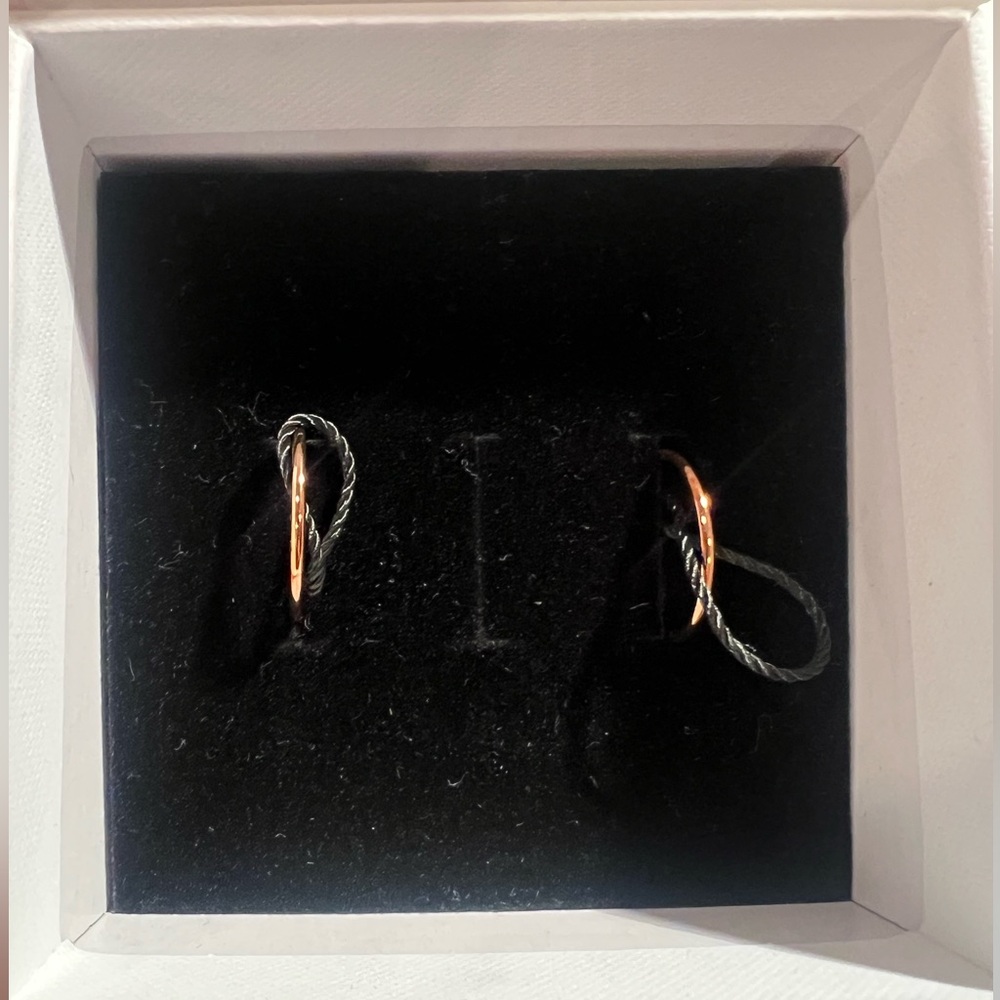 Mejuri Rose Gold Hoop Earrings - Picture 4 of 8